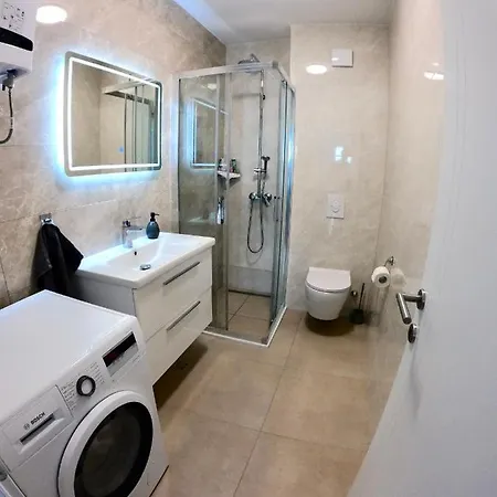 Apartment Dalmatino Makarska