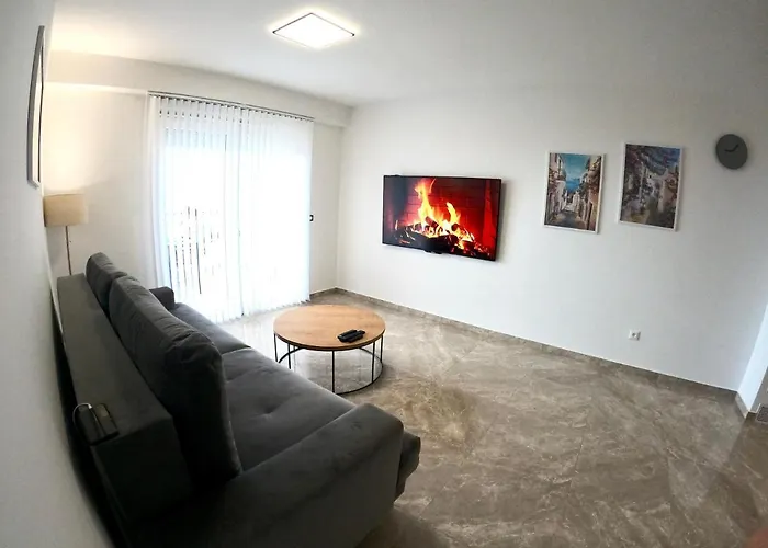 Apartment Dalmatino *